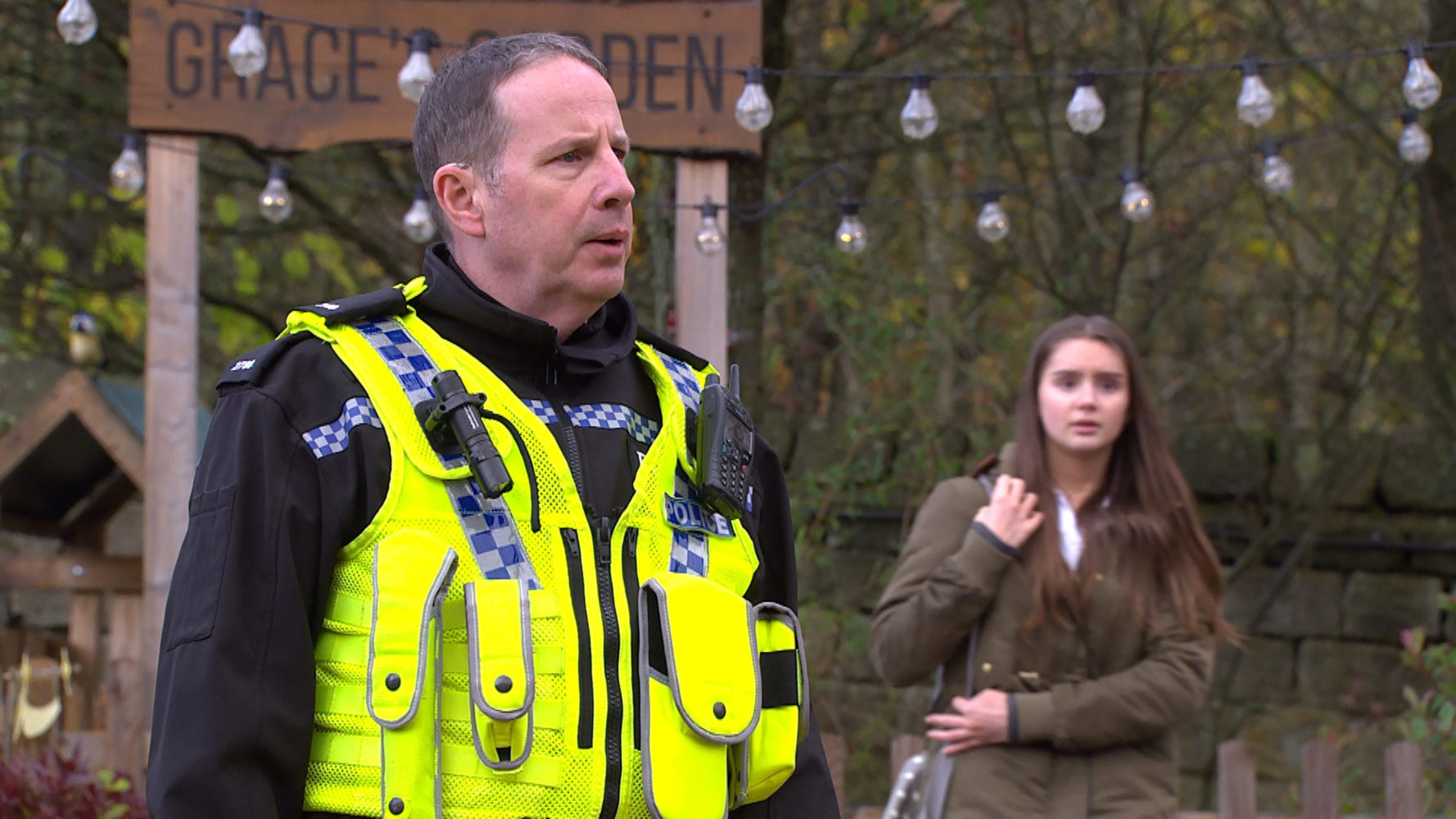 Who plays Sarah in Emmerdale? How old is Katie Hill?