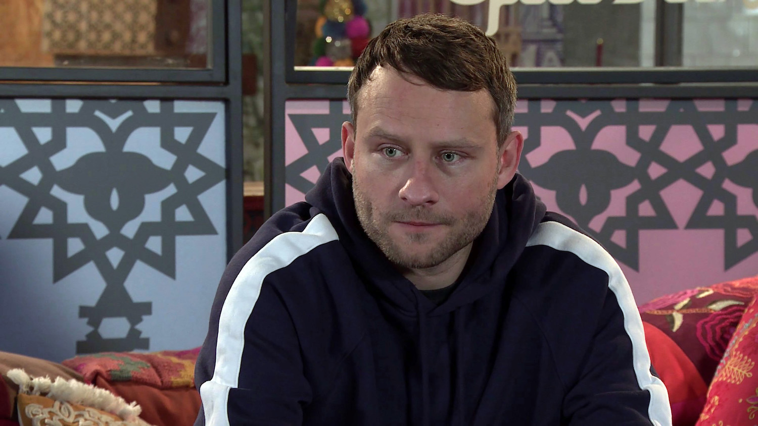 Paul is arrested in Coronation Street