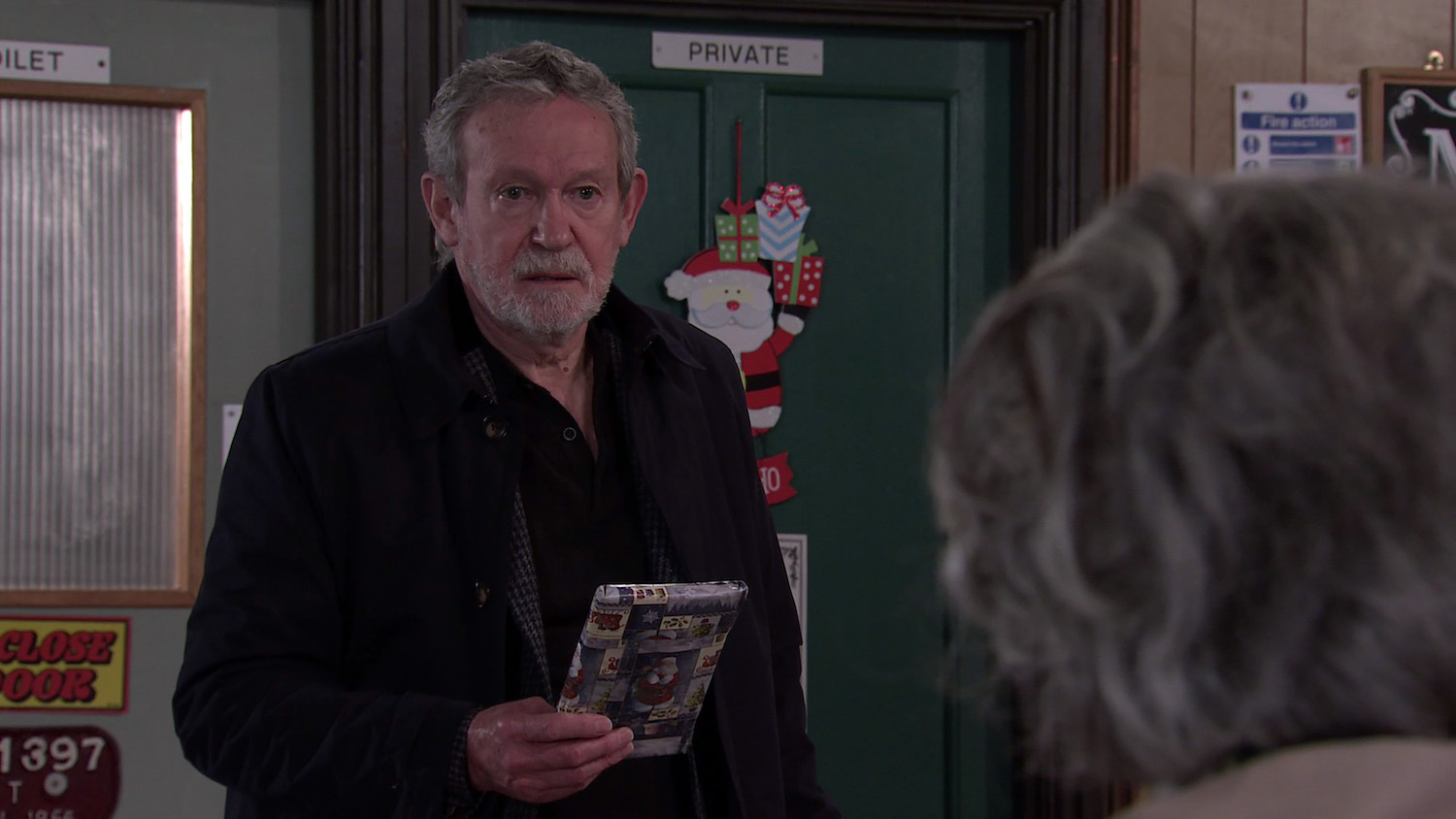 Arthur has a Christmas present for Evelyn in Coronation Street