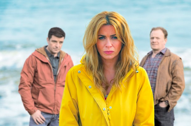 Eve lost Evan and Steve in the final episode (Credit: BBC Wales)