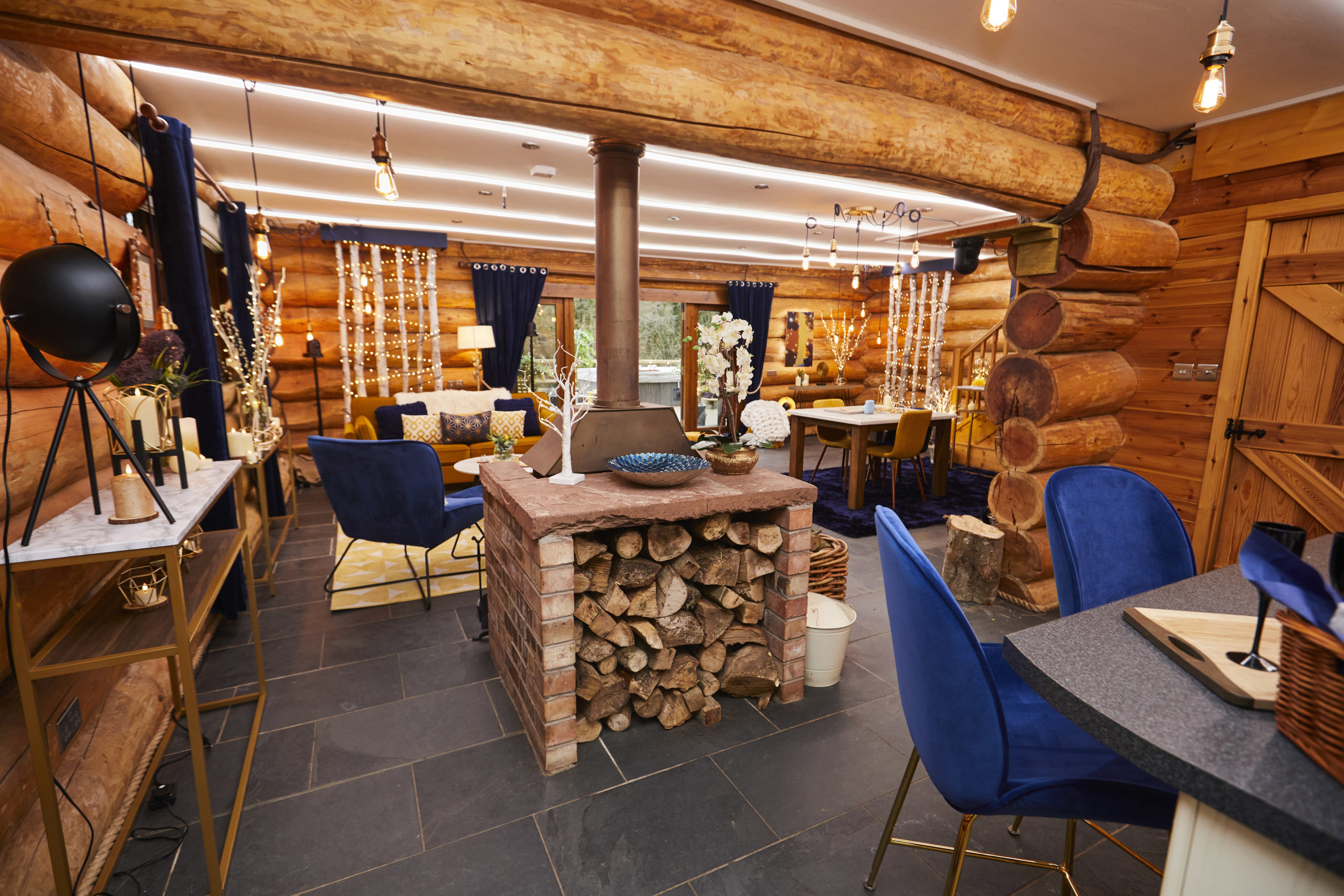 The Cabins on ITV2 is set to become our new dating show obsession