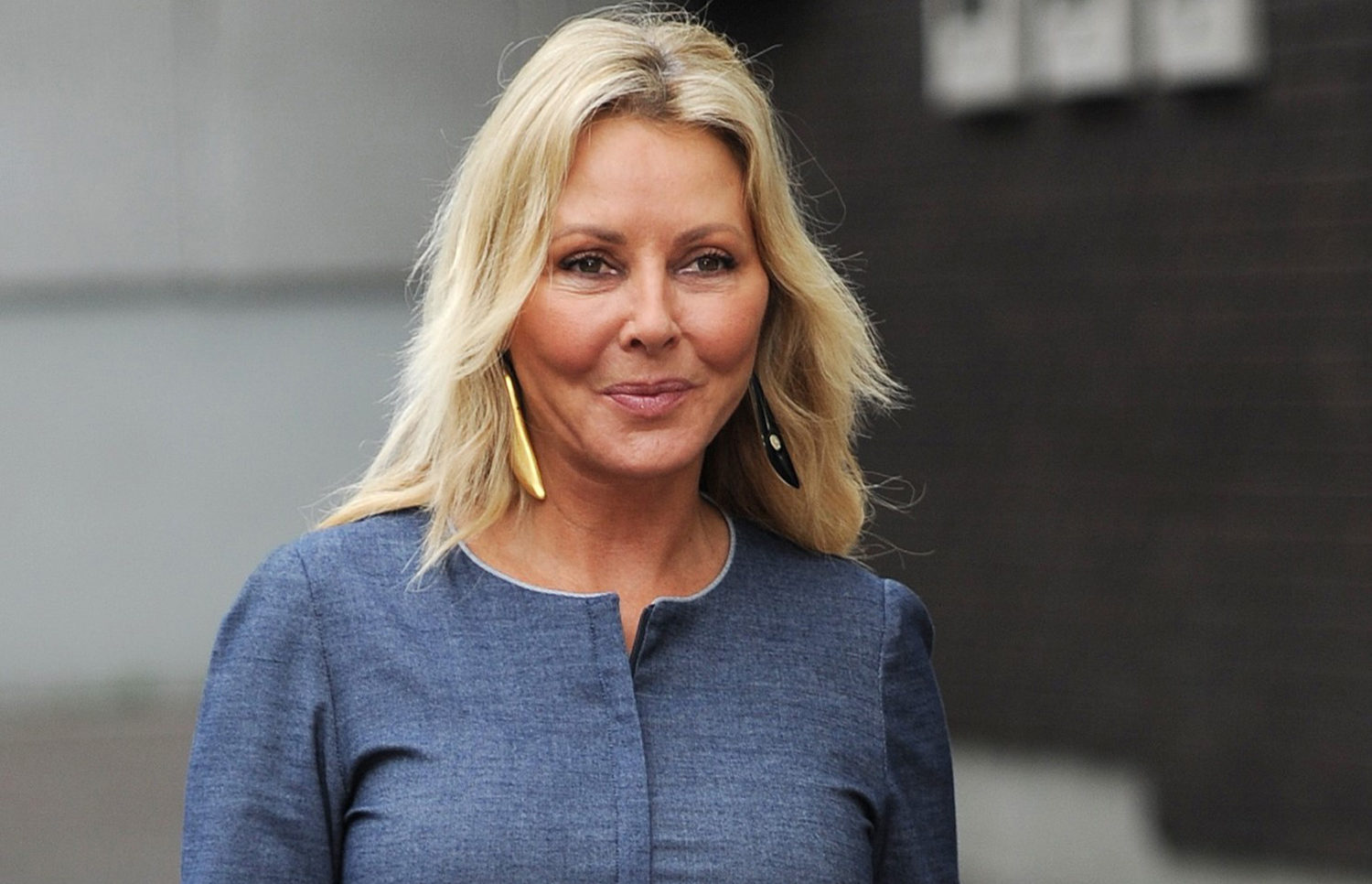 Carol Vorderman hair