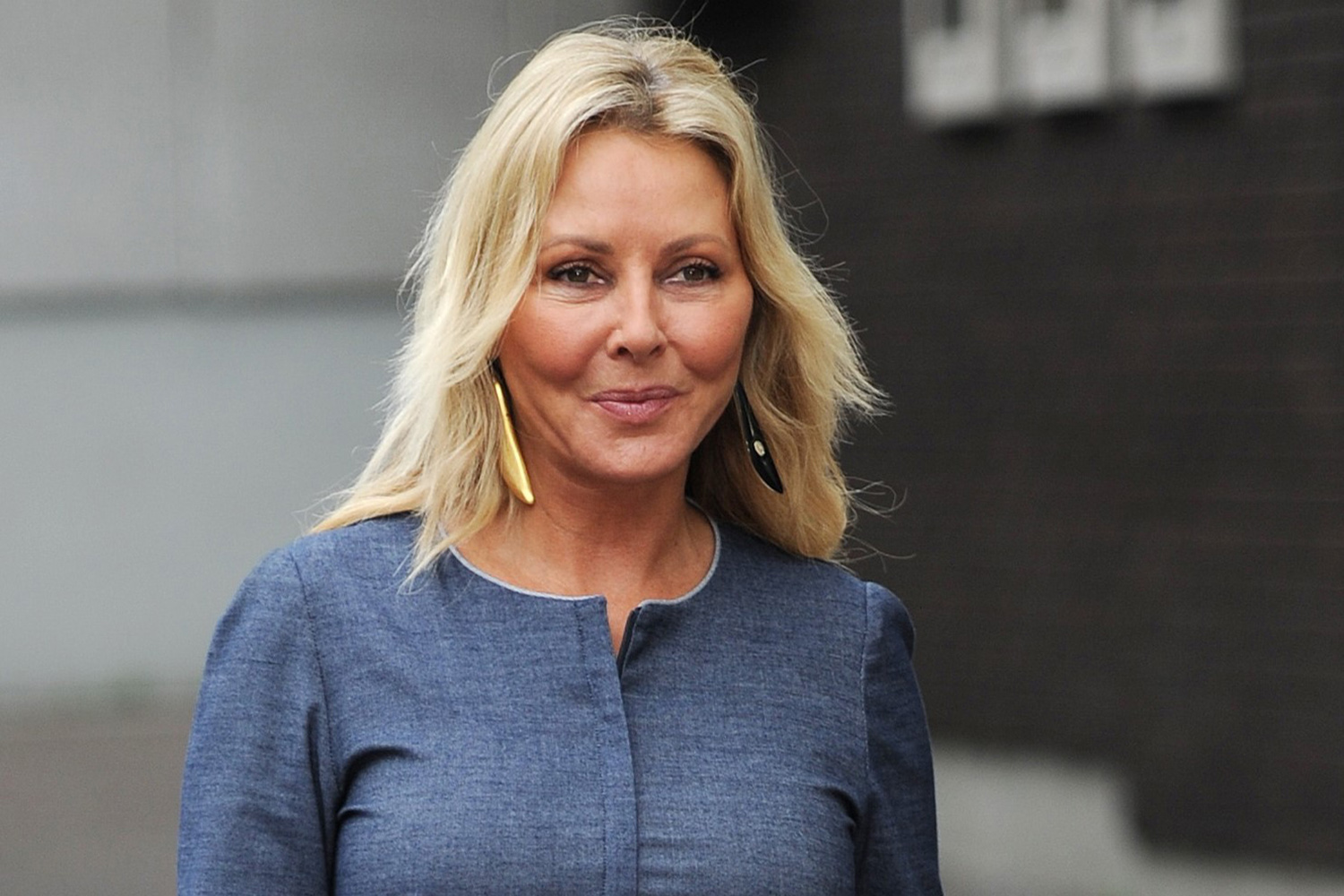 Carol Vorderman hair