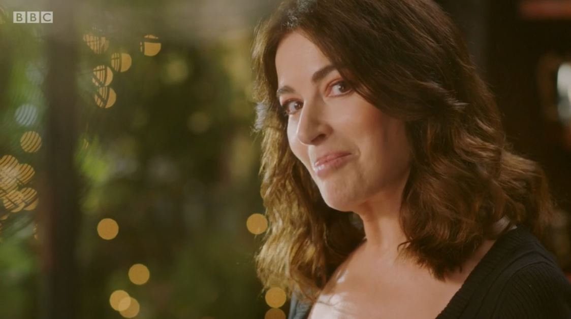 Nigella Lawson saying microwave on her show