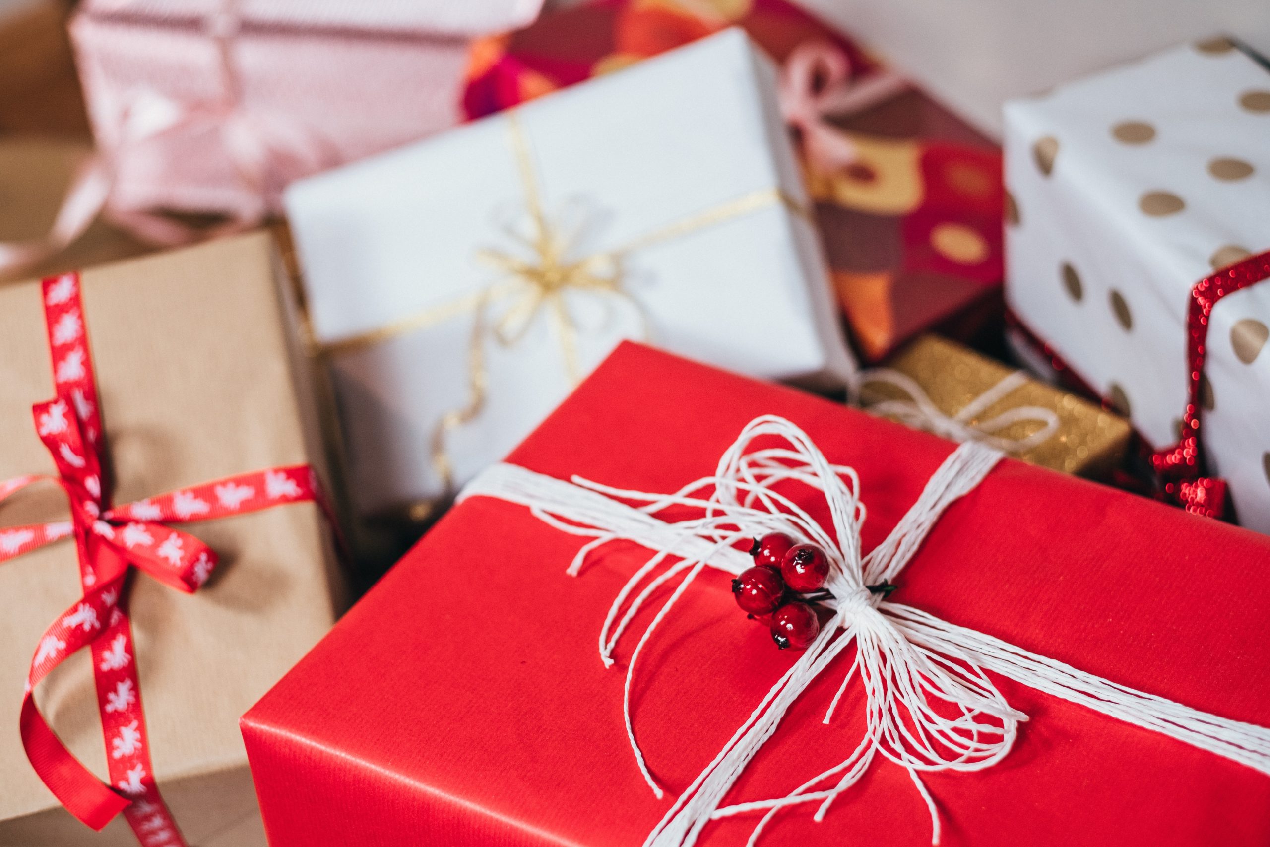 wrapped christmas presents