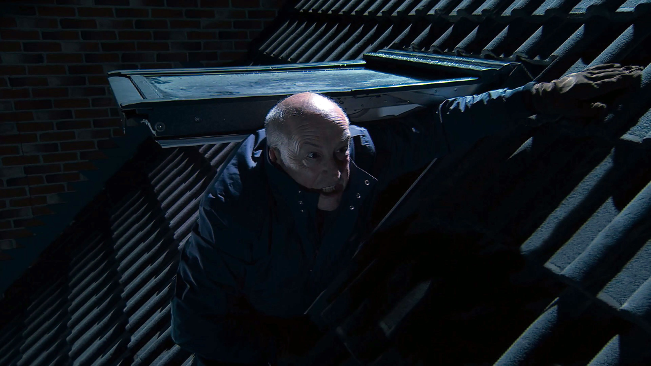 Geoff fell off the roof of No.6 Coronation Street