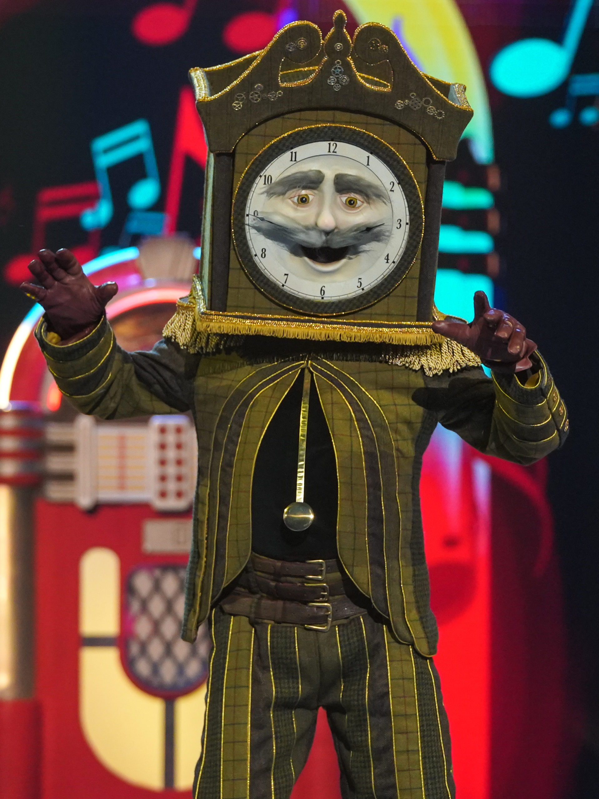 Grandfather Clock in season 2 of The Masked Singer UK