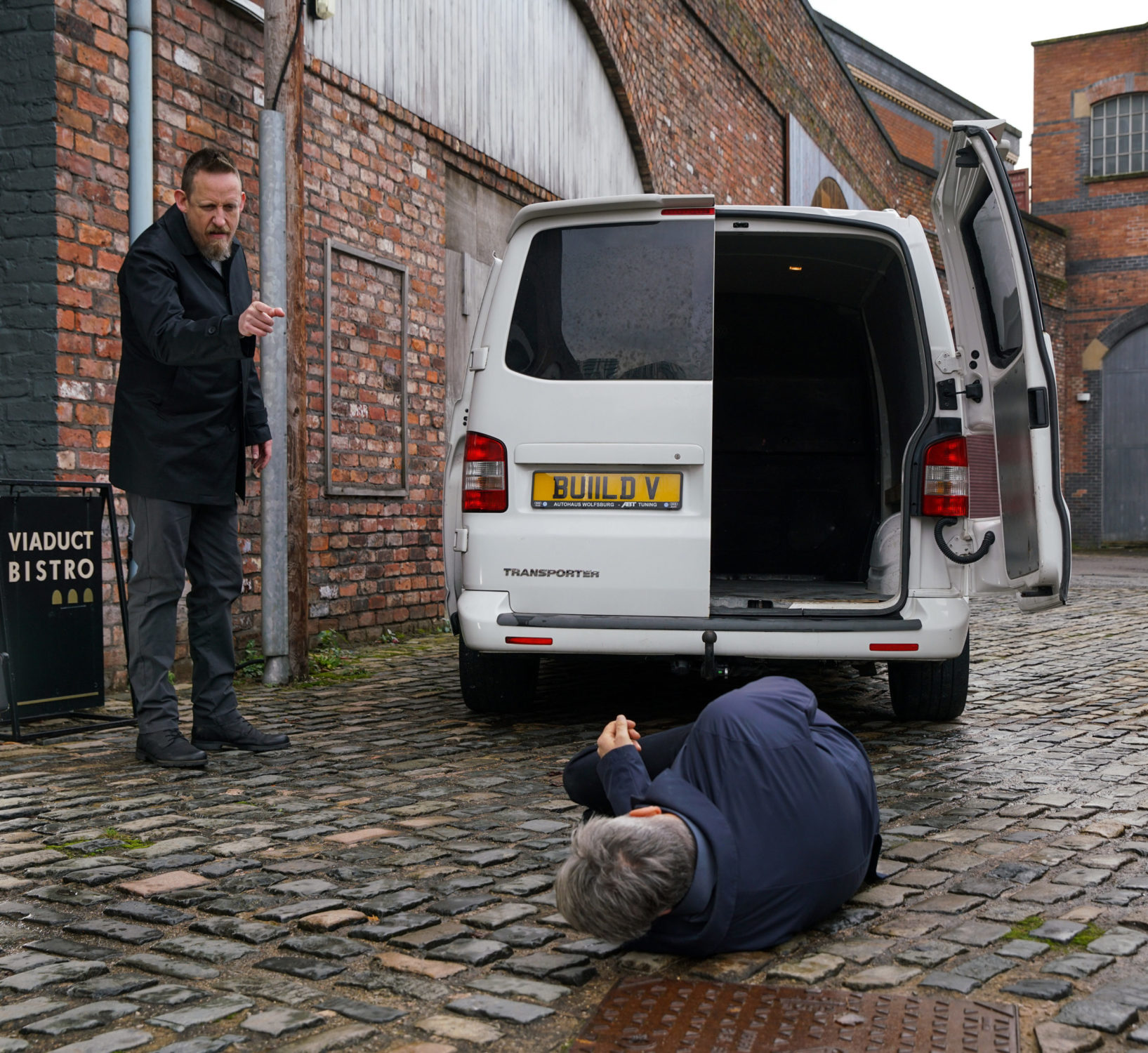 Ray owes Mick money in Coronation Street
