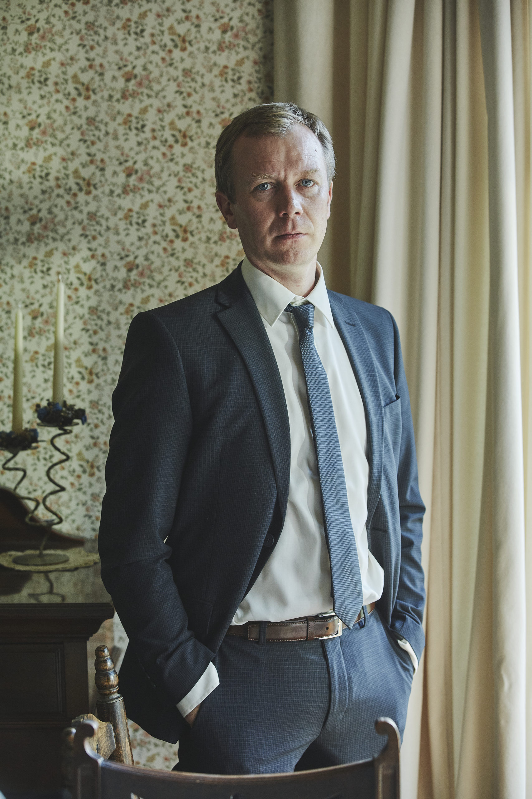 Steven Robertson as Mark Bradwell
