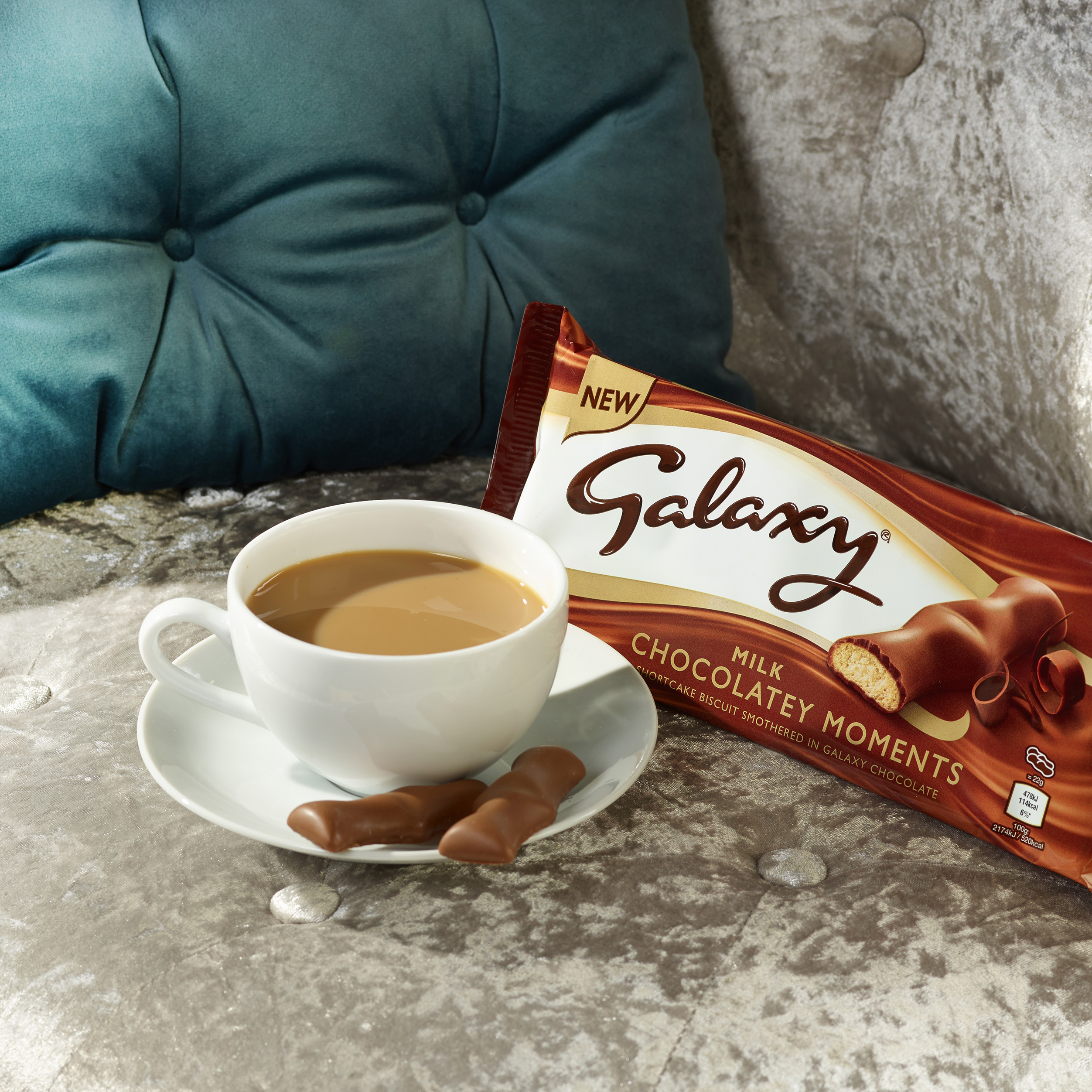 05 Galaxy Chocolatey Moments Cosy sofa