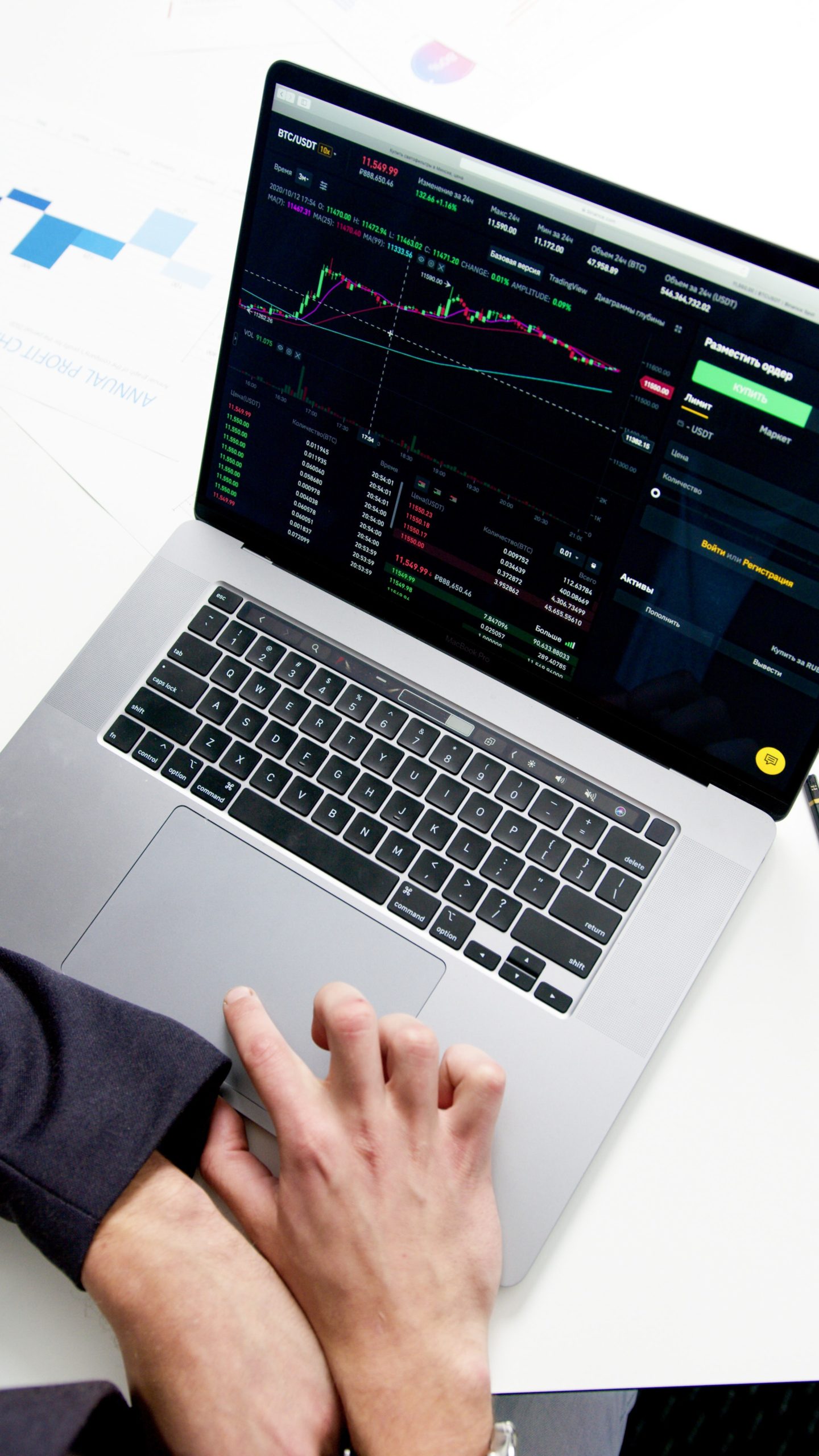 picture of a laptop