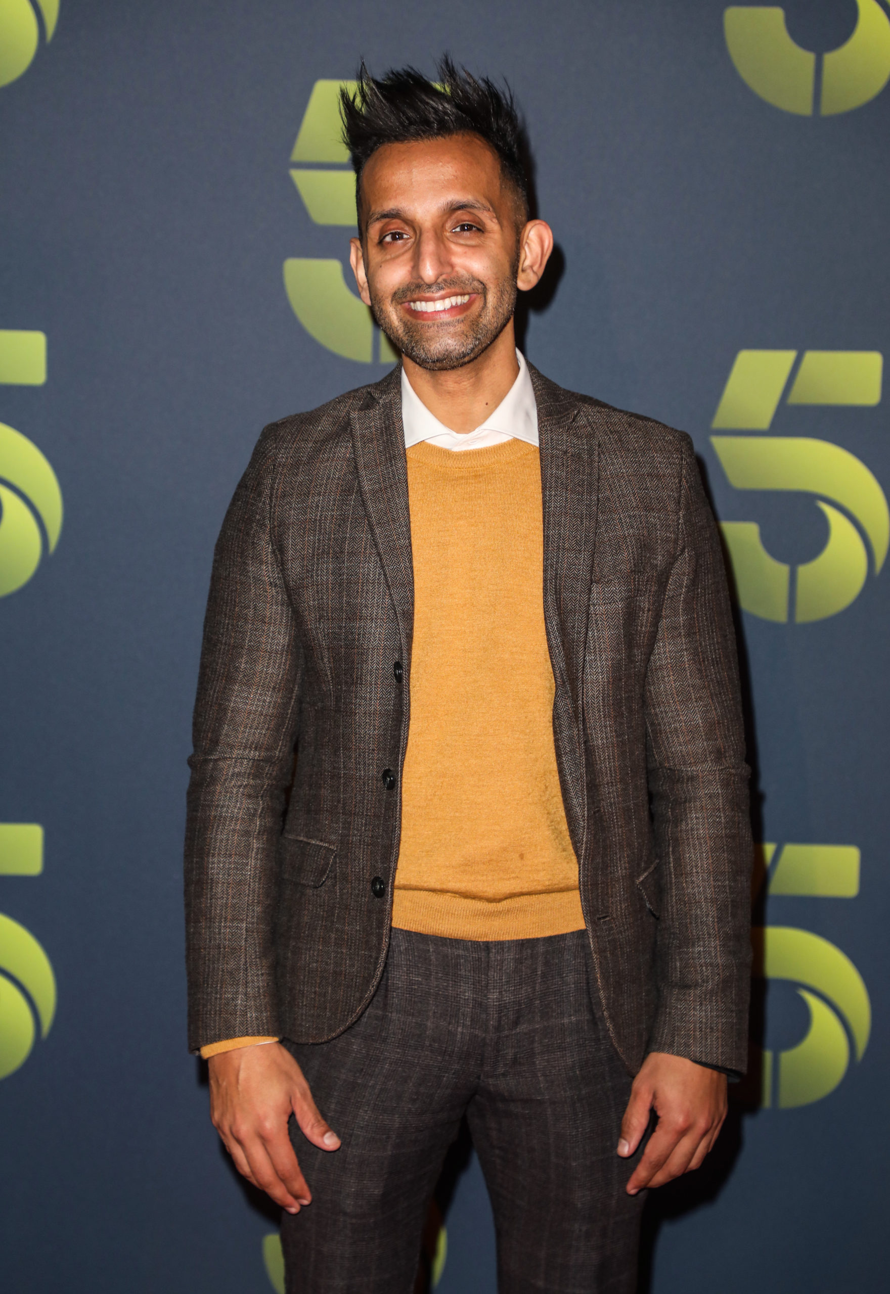 Dr Amir Khan
