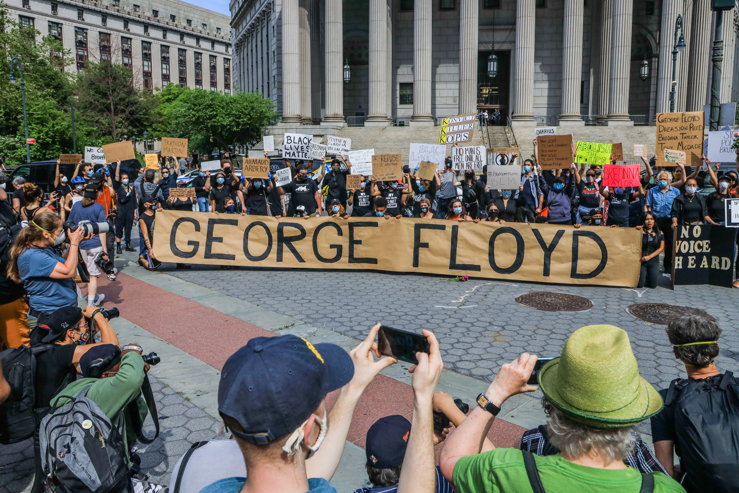Protesters at a Black Lives Matter demonstration after the death of George Floyd (Credit: Vanessa Carvalho/Splash)