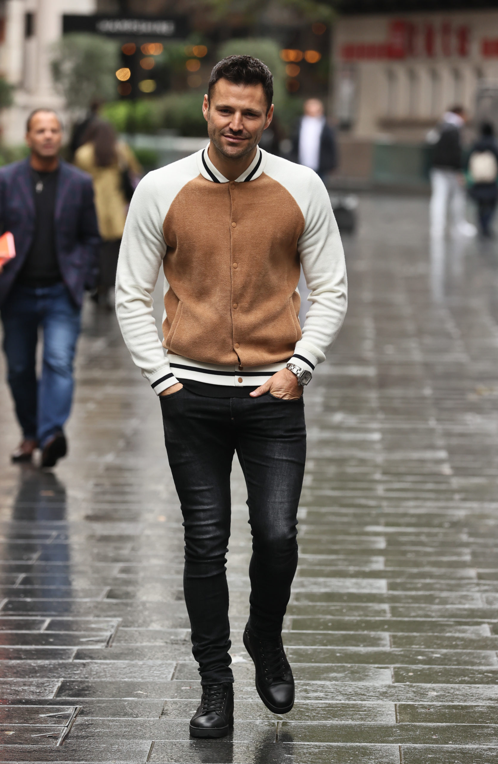 mark wright heading into work