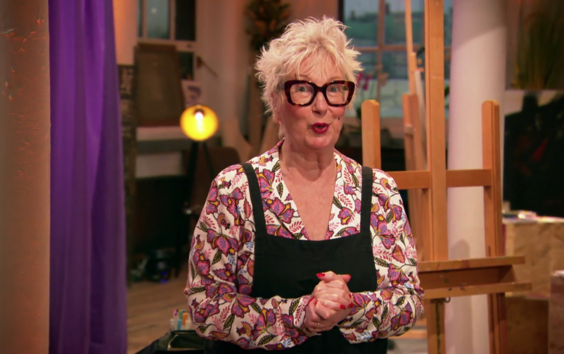 Jenny Eclair in Channel 4 series Drawers Off