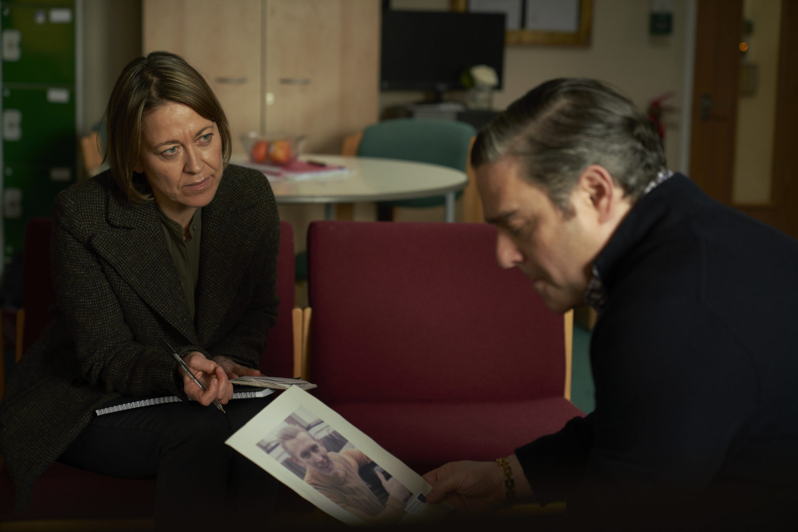 Cassie talks to Dean in Unforgotten