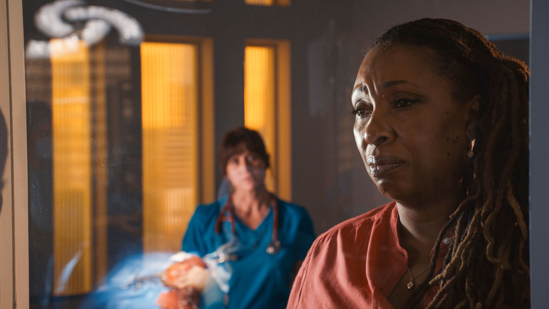 Holby City SPOILERS: Max's mum comes into the hospital
