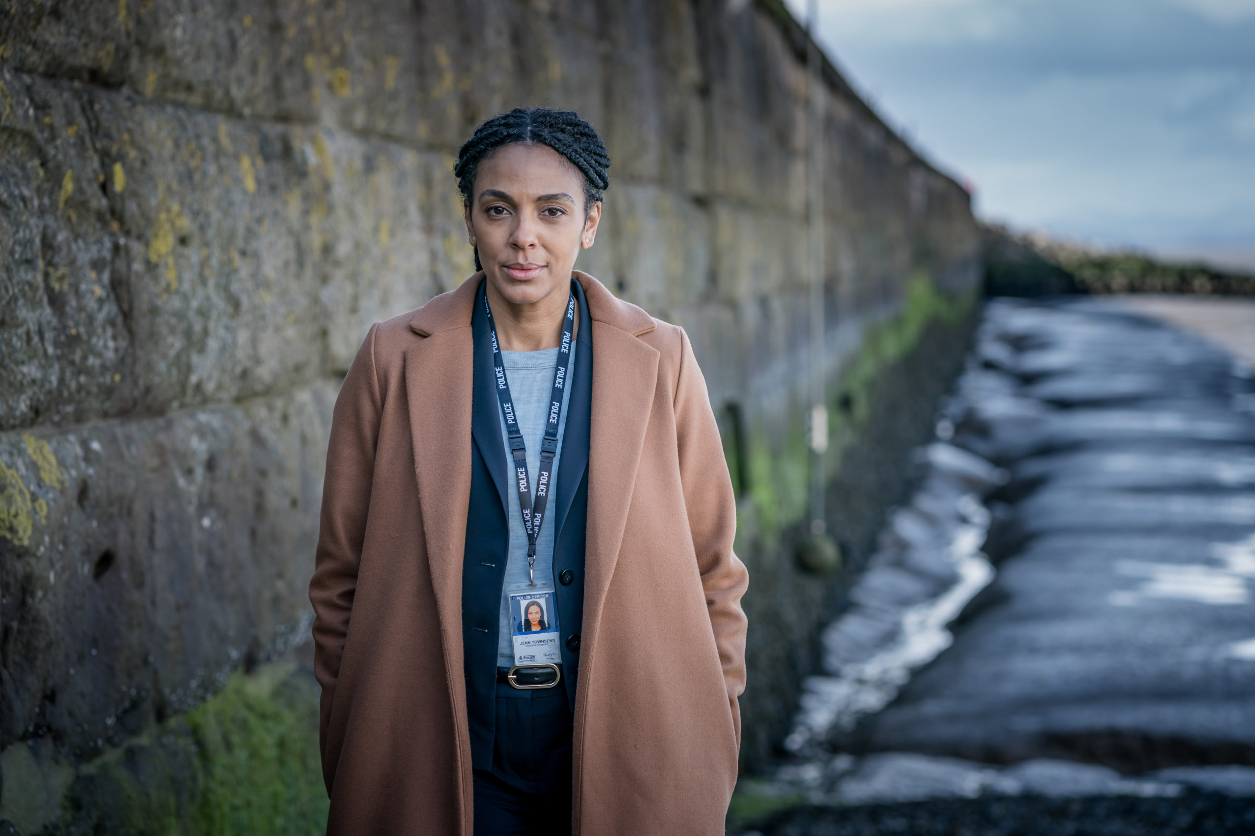 Marsha Thomason as DS JENN TOWNSEND