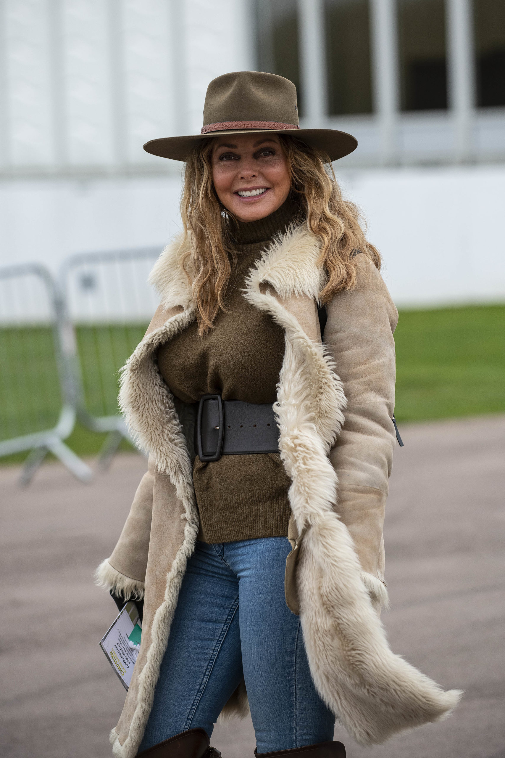 Carol Vorderman send birthday message to lookalike daughter