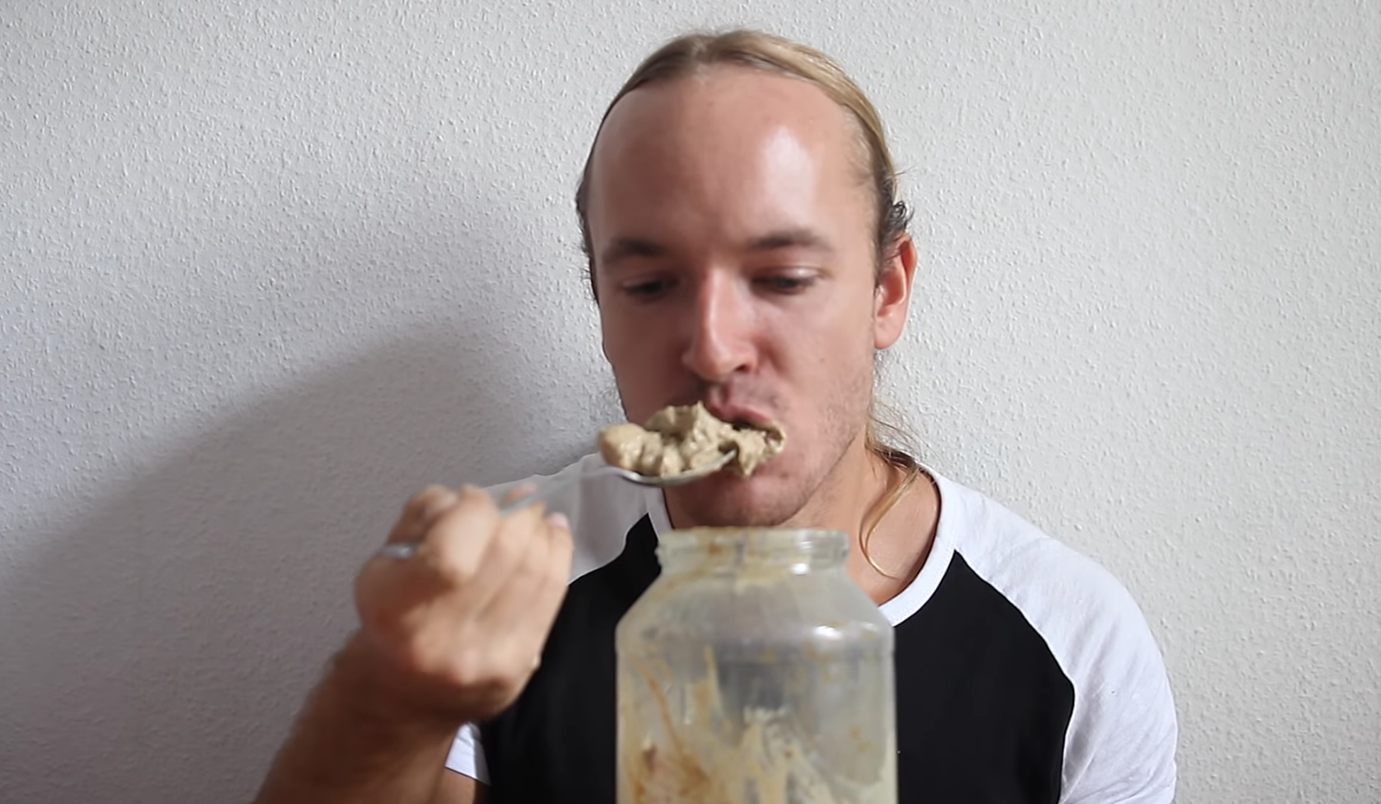 Eating rotting meat