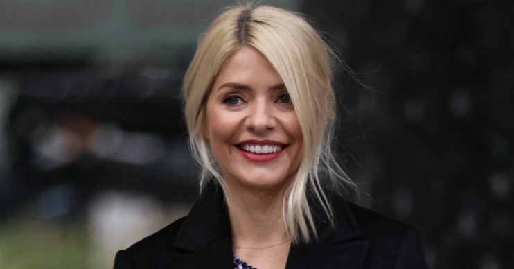 holly willoughby marks sister's birthday