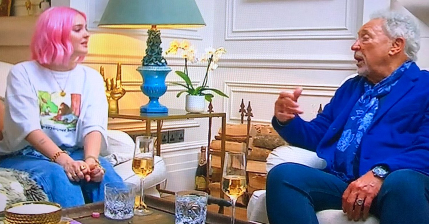 Tom Jones Celebrity Gogglebox 