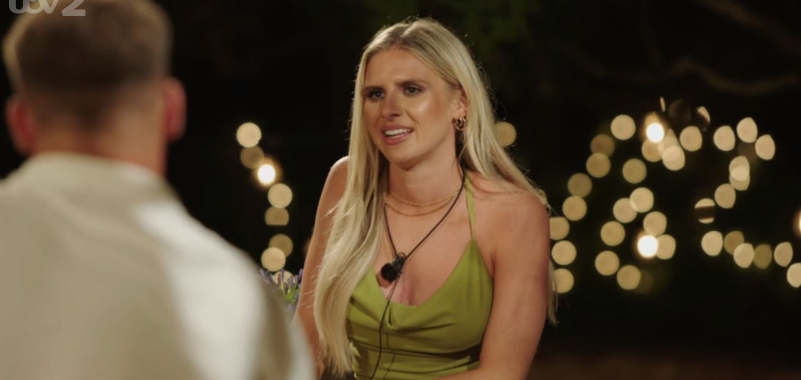 Chloe Burrows meeting her fellow contestants on Love Island