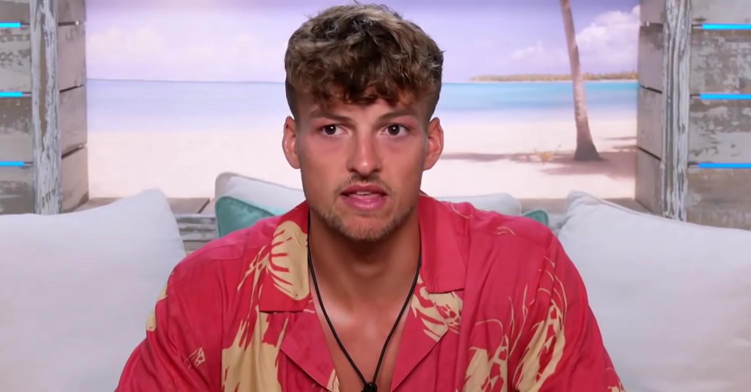 Love Island Hugo