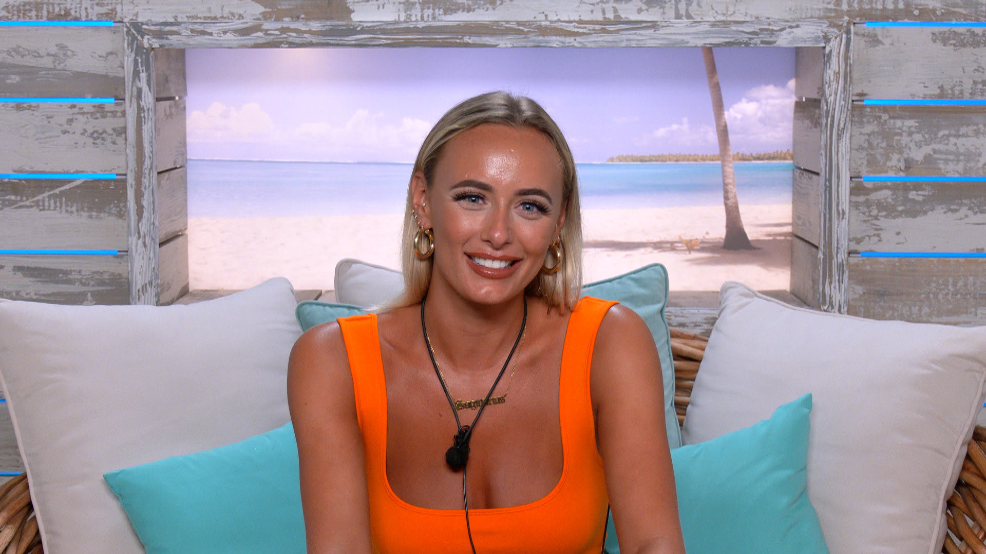 Love Island Liam: Millie in the beach hut