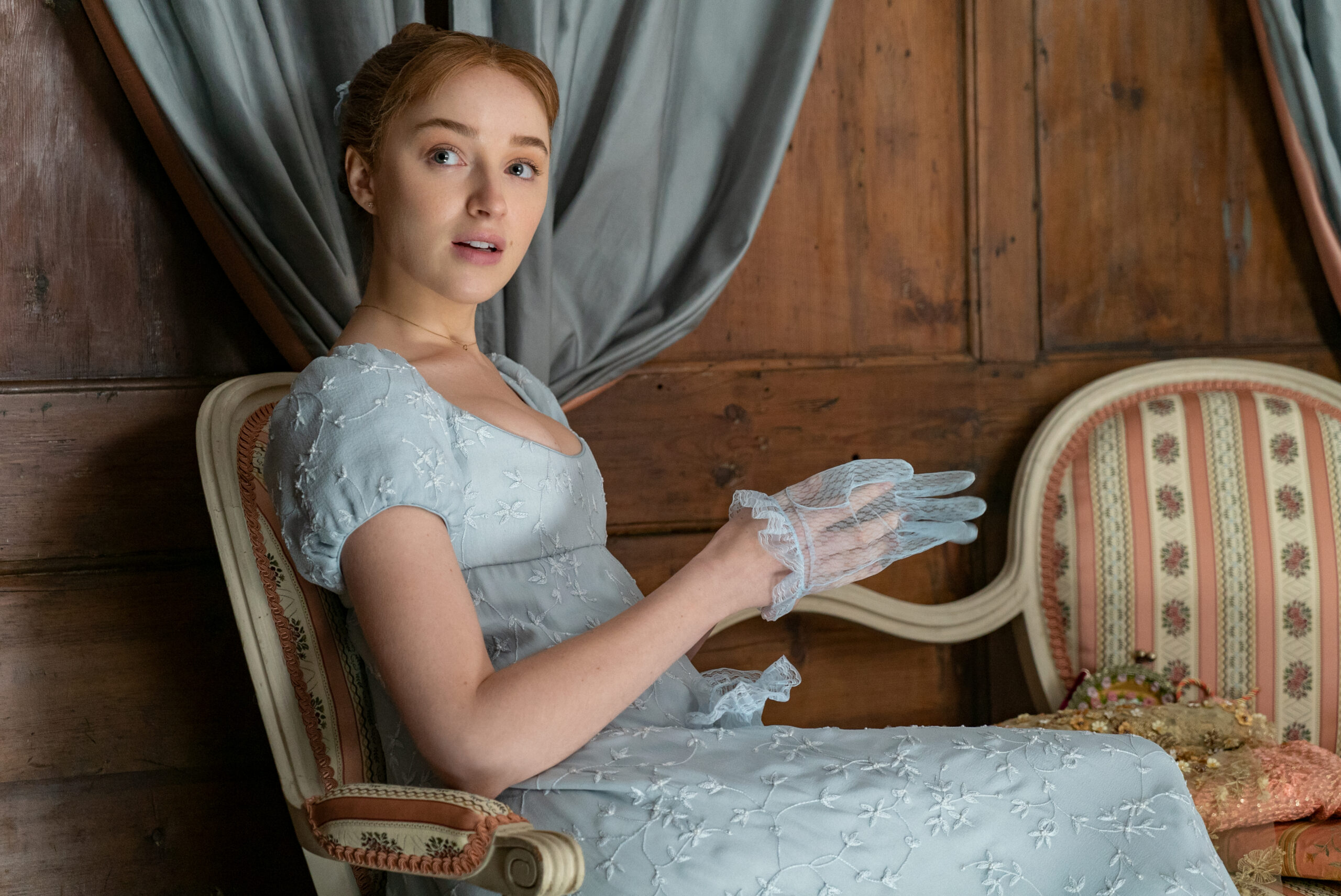 Phoebe Dynevor in Bridgerton series one