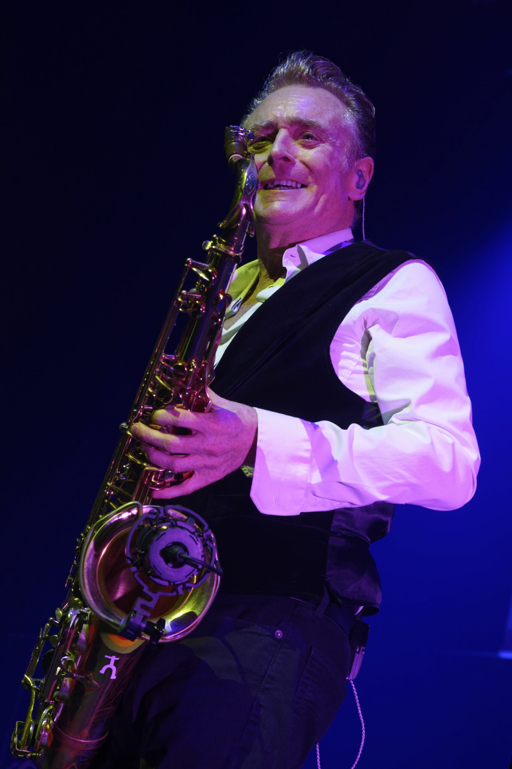 ub40 star brian travers during a convert