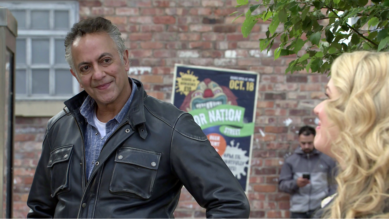Coronation Street Dev tries to win over Natasha (Credit: ITV)