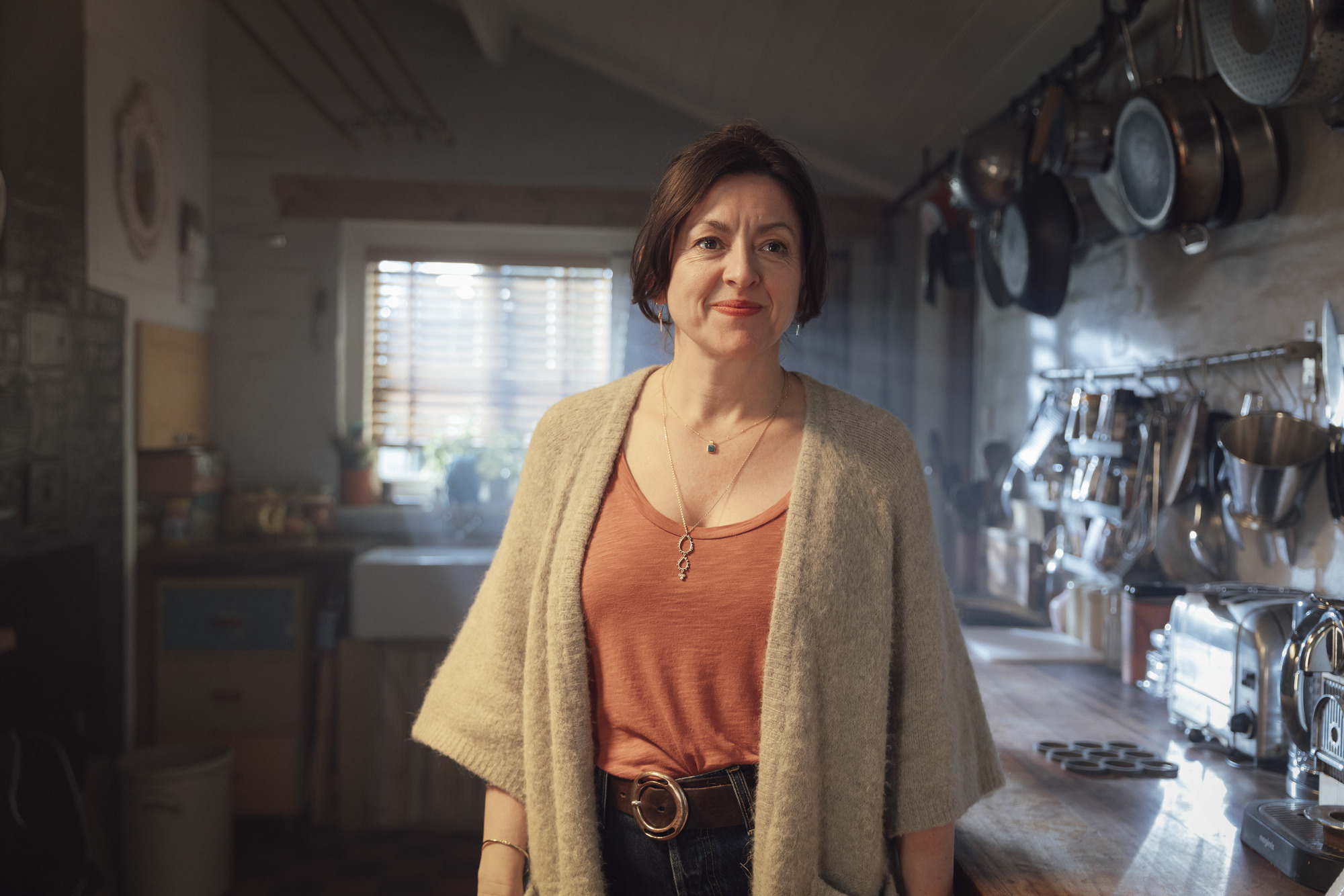 Jo Hartley as a guest star on The Cleaner on BBC One
