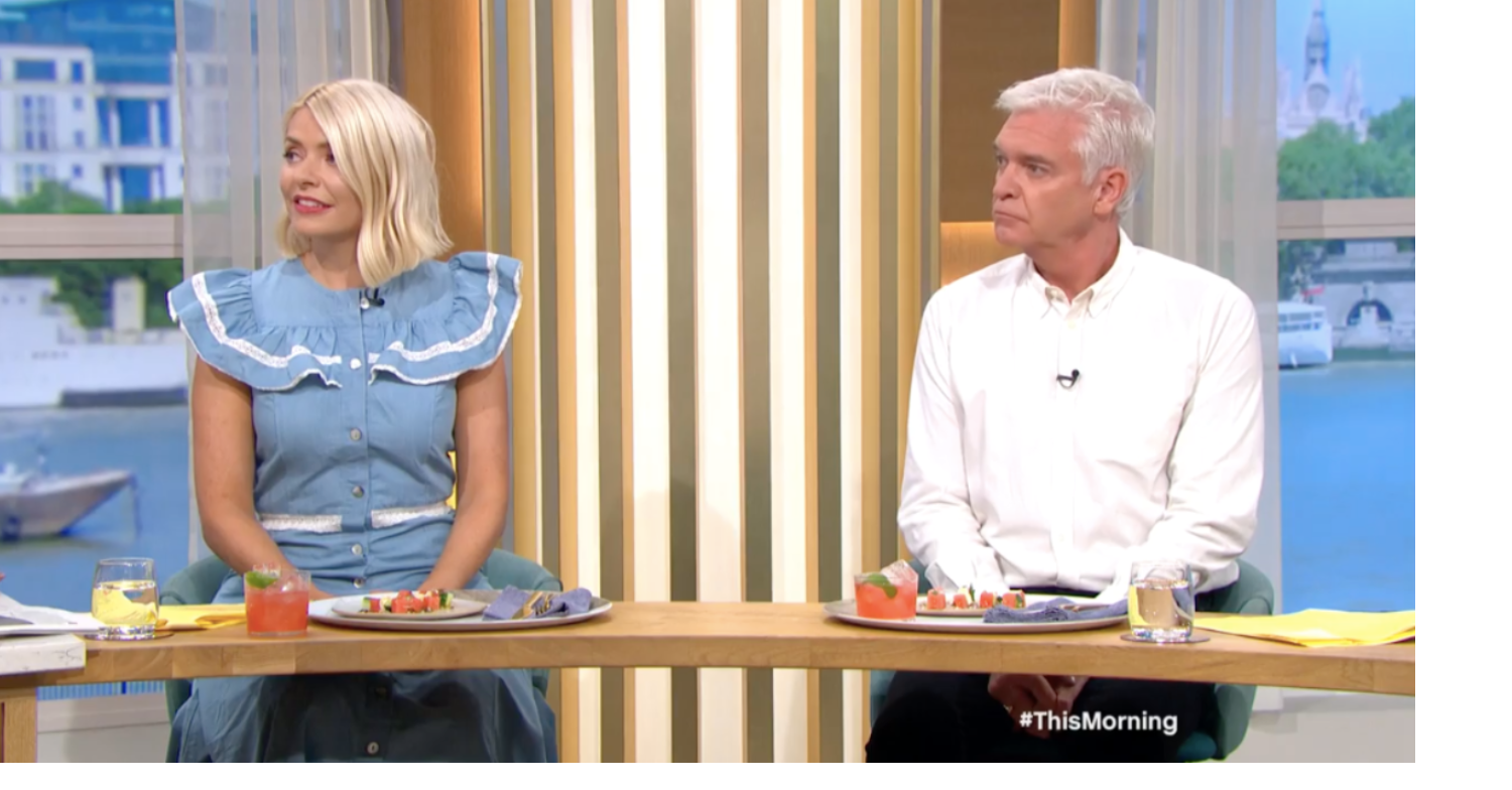 Holly Willoughby shows off her dress on This Morning today