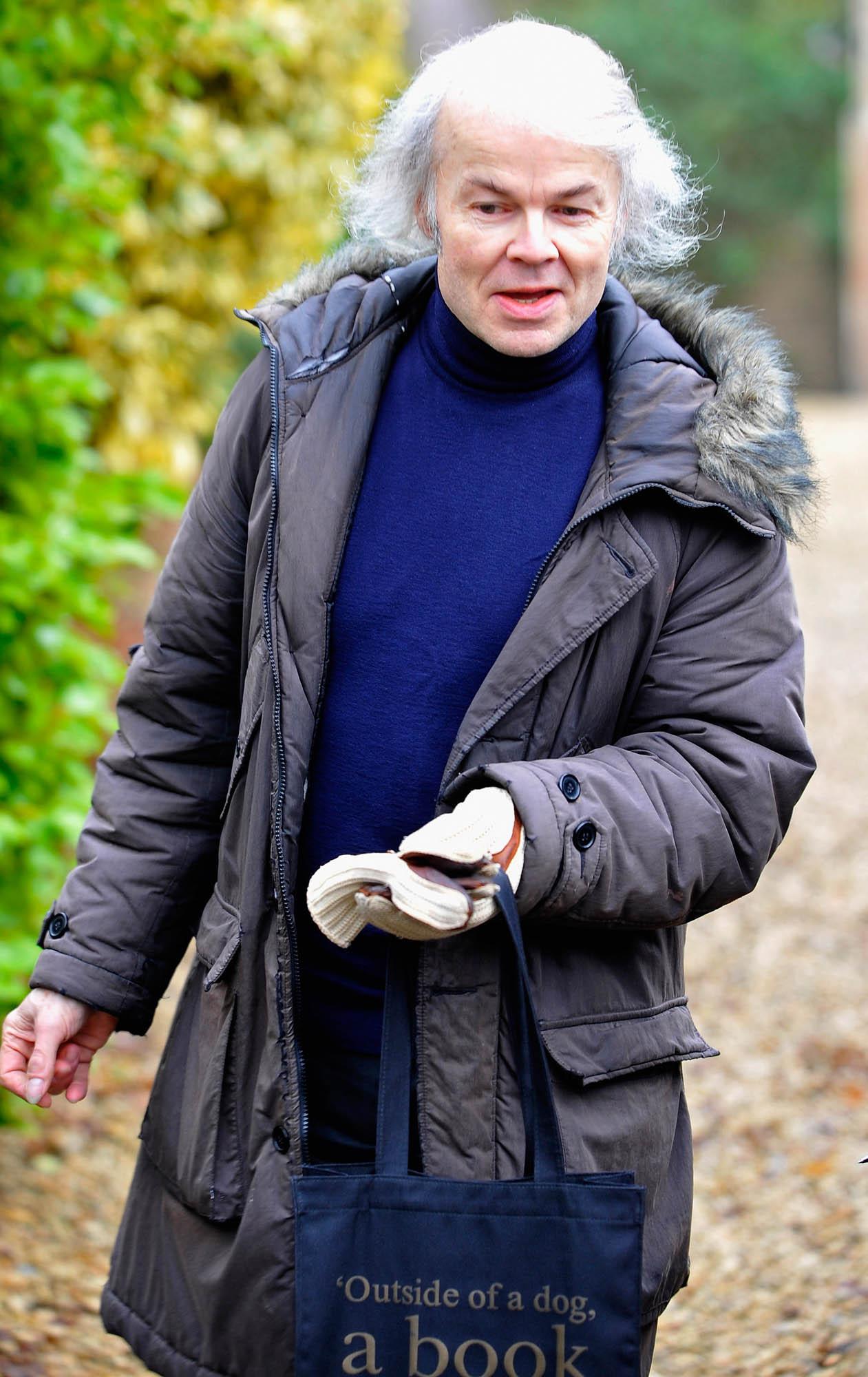 Christopher Jefferies talks to waiting media outside the flat of Joanna Yeates