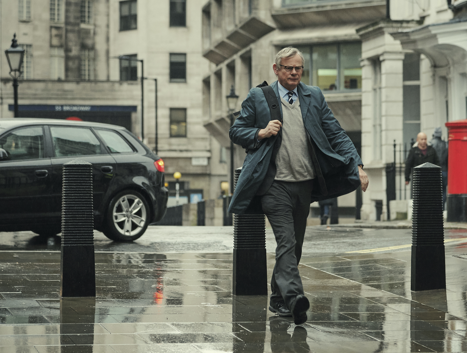 Manhunt series 2 got underway last night and viewers praised Martin Clunes for his performance