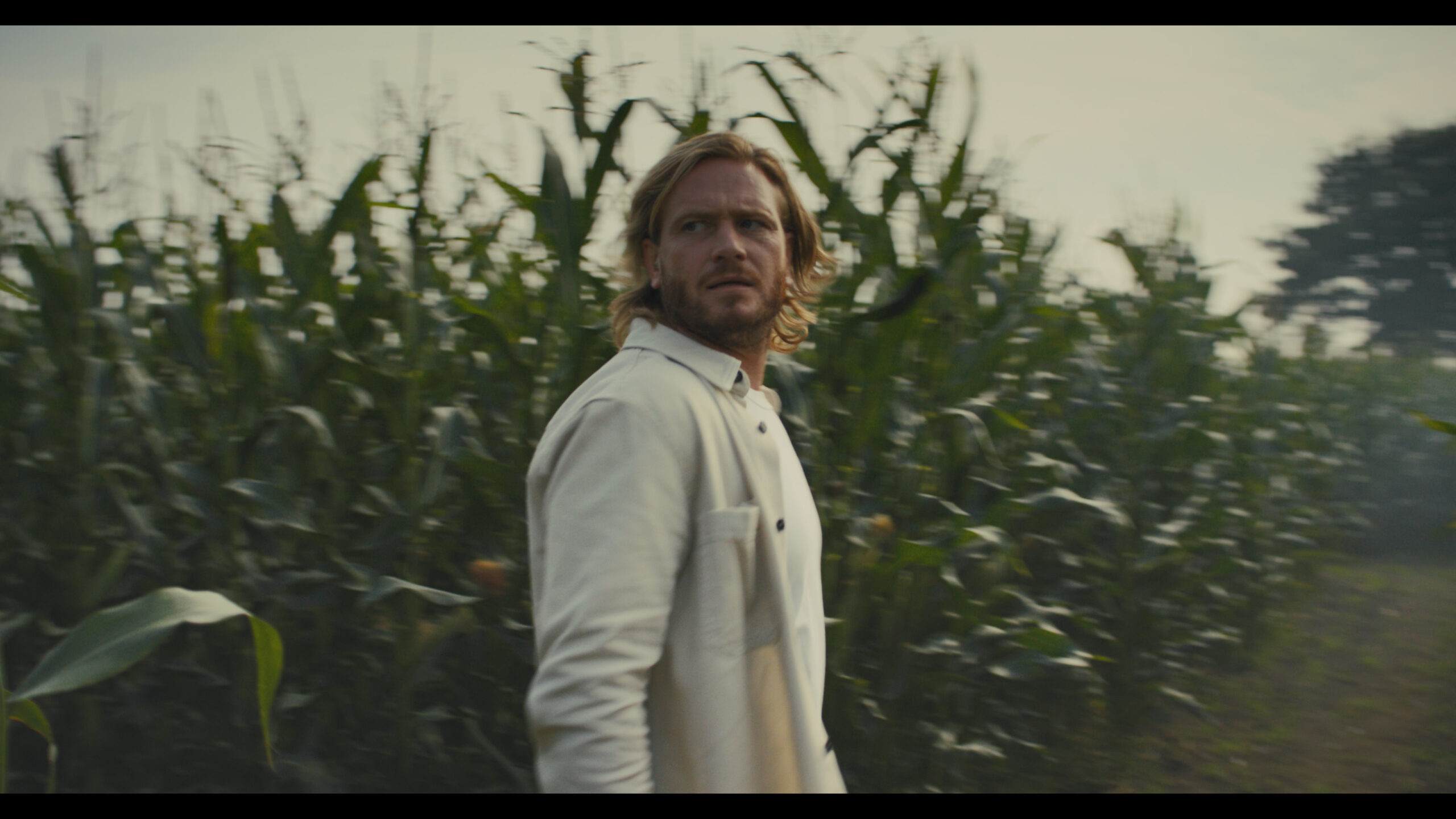 David looks afraid in the mazie maze in Emmerdale 