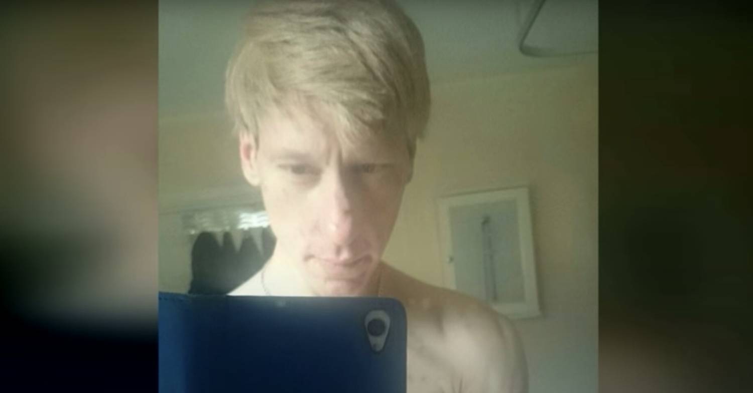 Stephen Port takes a selfie