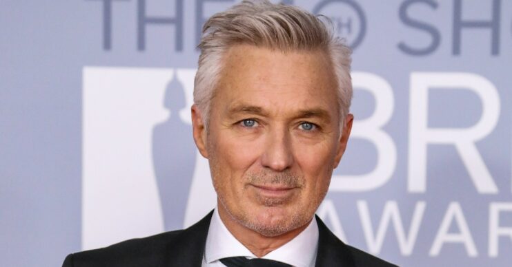 Martin Kemp schmizing on the BRITs red carpet