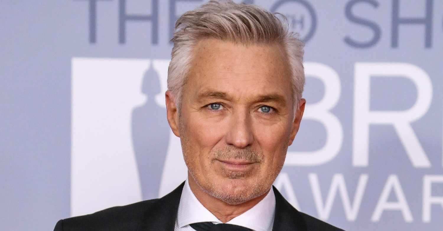 Martin Kemp schmizing on the BRITs red carpet