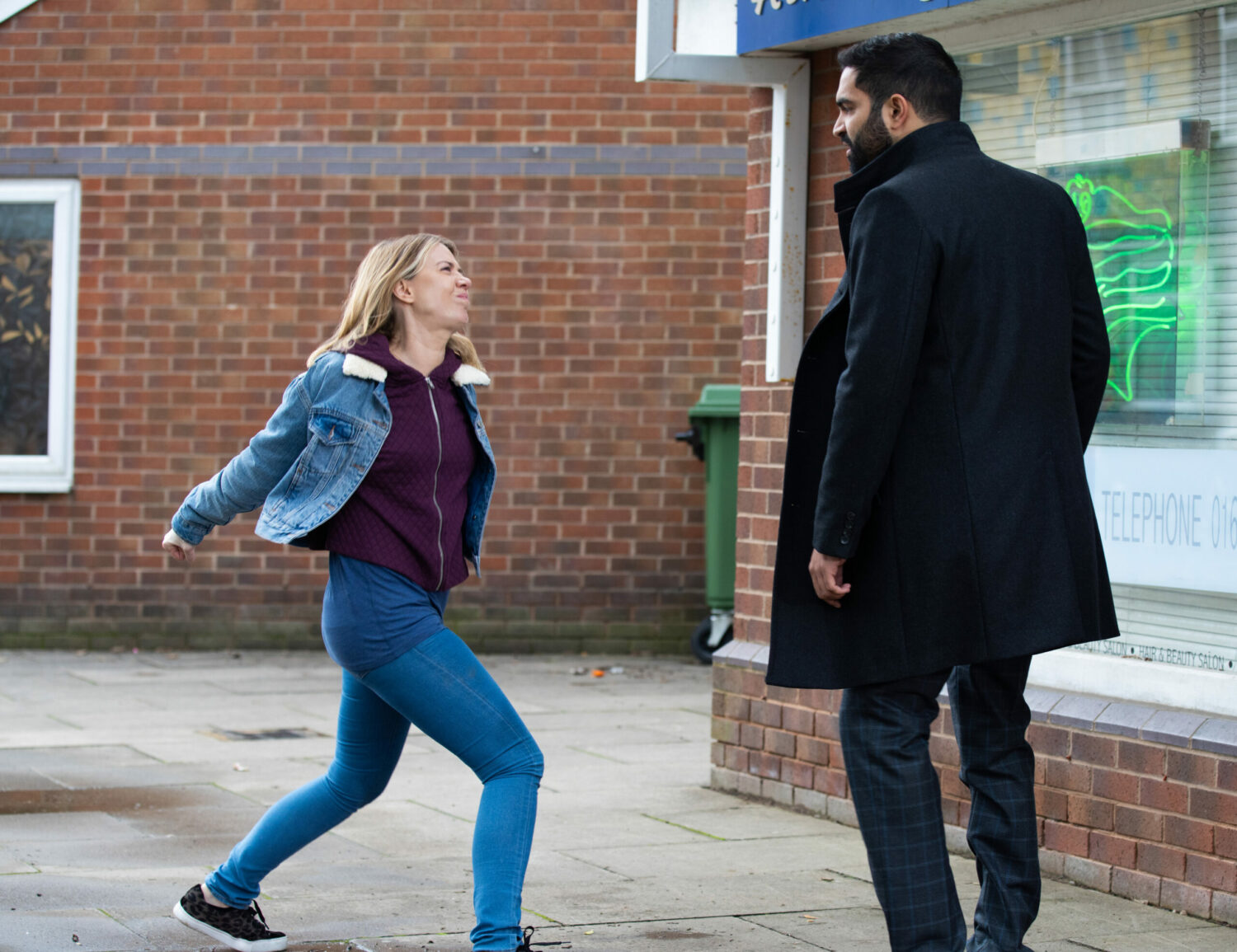 Coronation Street Dec 27 Abi slaps Imran when he defends Kelly
