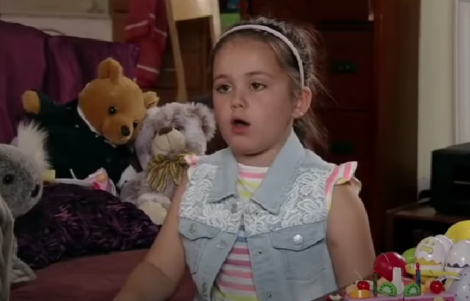 Who plays Lily Platt in Coronation Street? What happened to Lily's mum, Kylie?