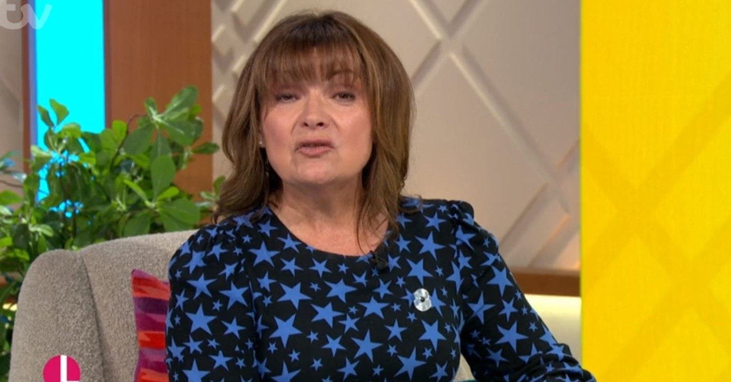 Lorraine Kelly hosts her show today