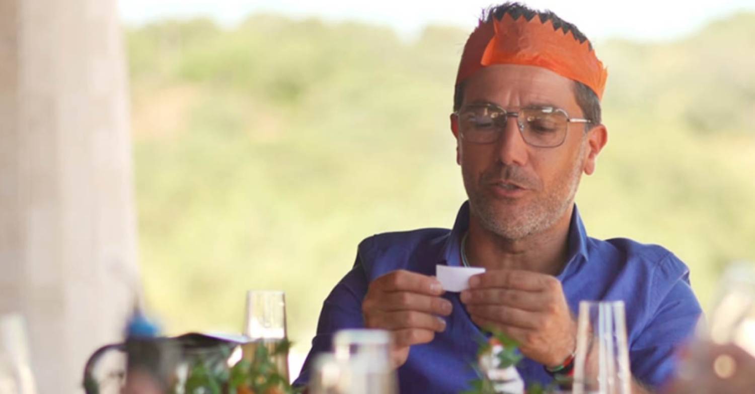 Gino D'Acampo has a cracker of a Christmas with his wife and family in Sardinia