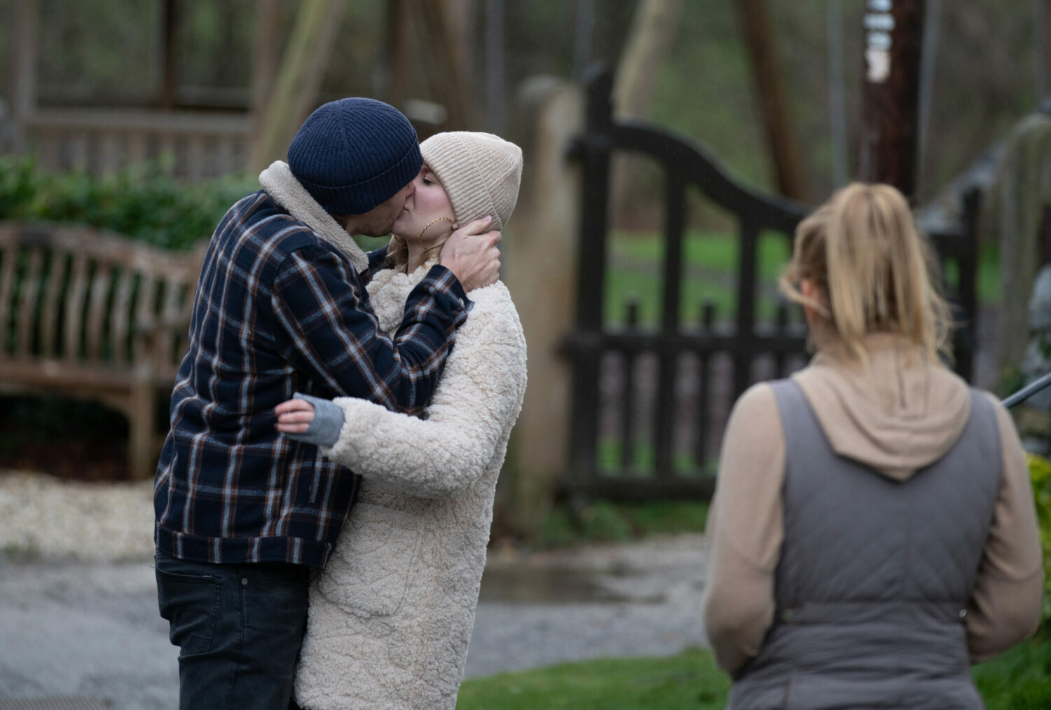 Wed Jan 26 Charity wants to fix things with Mack, but drunk Mack kisses Dawn