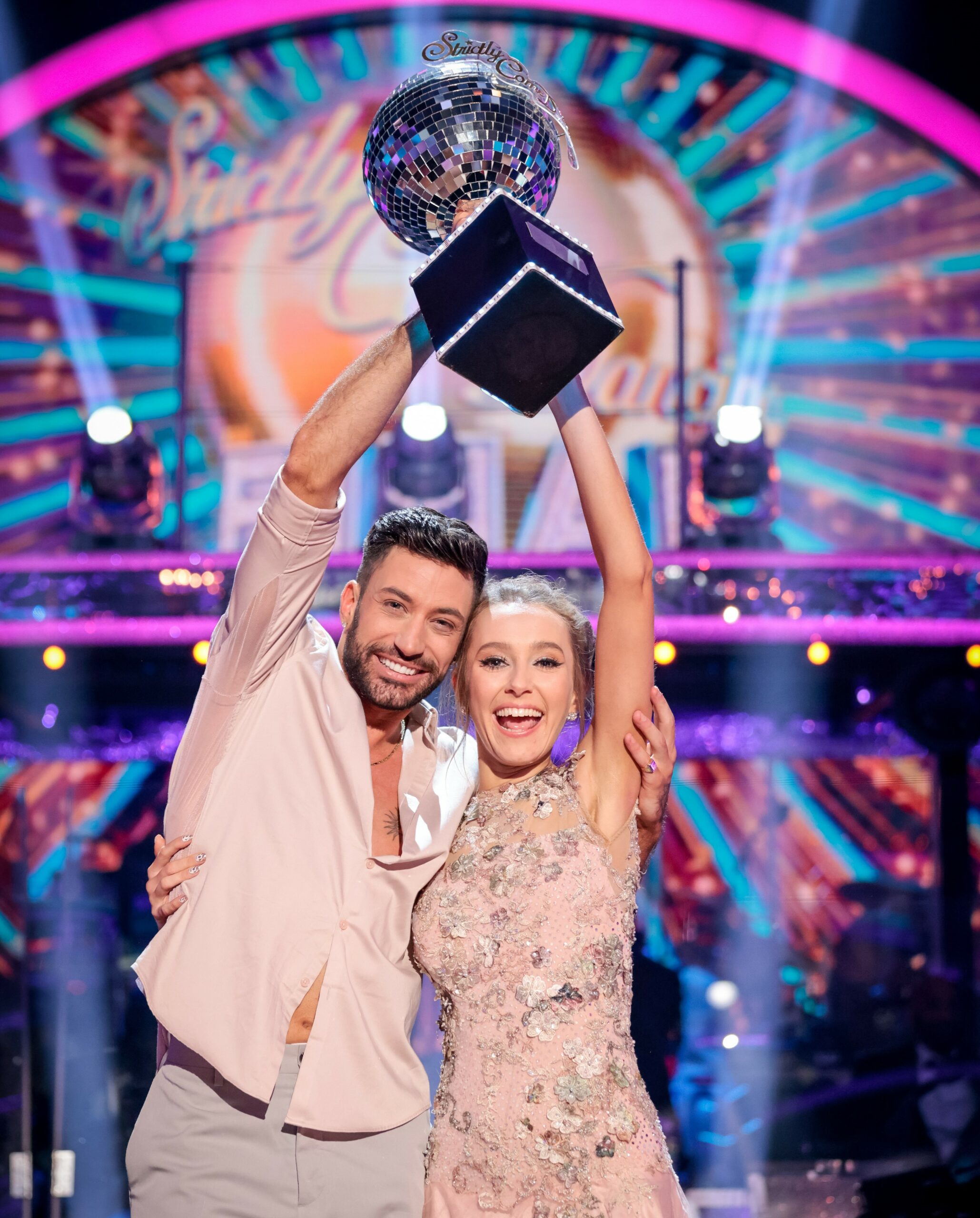 Giovanni Pernice and Rose Ayling-Ellis 