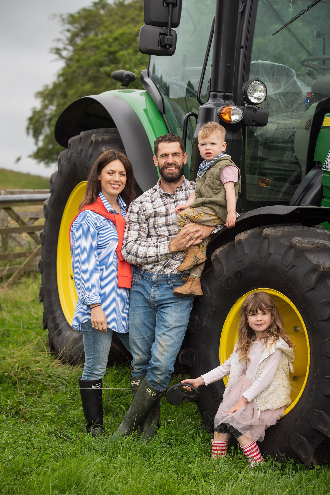 Kelvin Fletcher and wife Liz Marsland shows off her baby bump