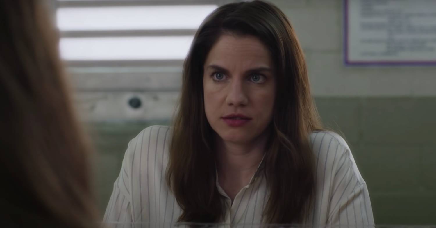 Anna Chlumsky stars as journalist Vivian, a character based on Jessica Pressler 