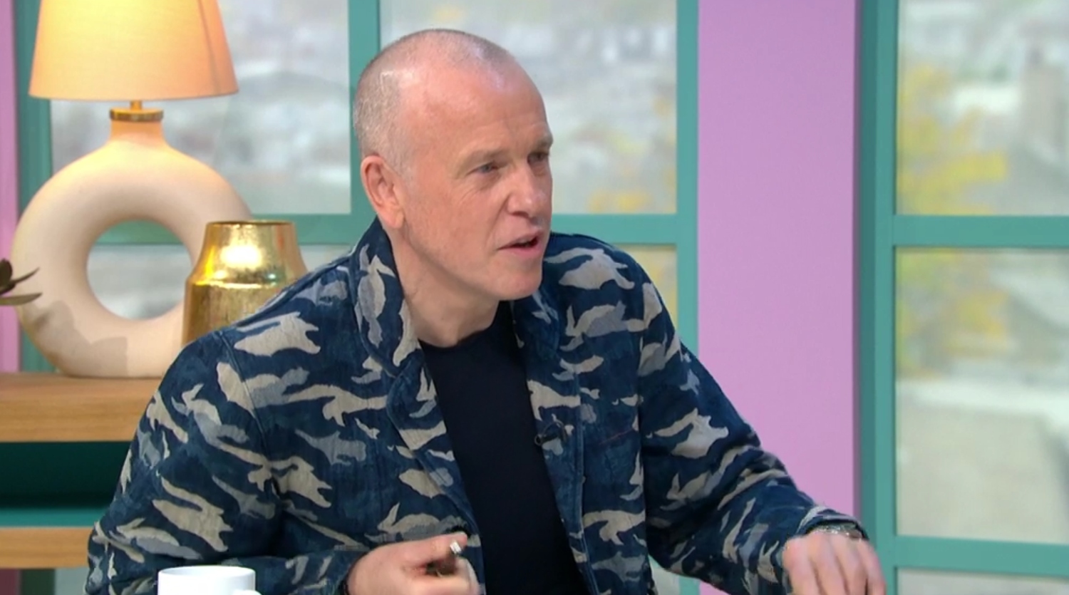 Sunday Brunch host Tim Lovejoy mocked by viewers over his appearance today. (Credit: Channel4)