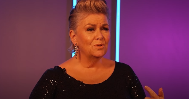 Dawn French tells Twitter followers her car broke down